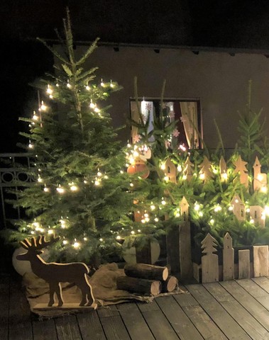Stimmungsvolles Löhnberg - Weihnachtliche Dekorationen sollen zum Spazieren gehen einladen